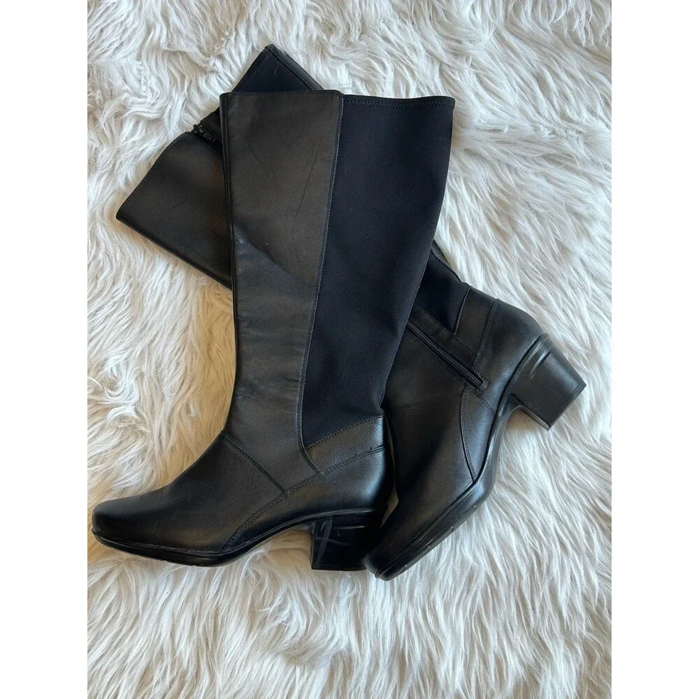Clarks women size